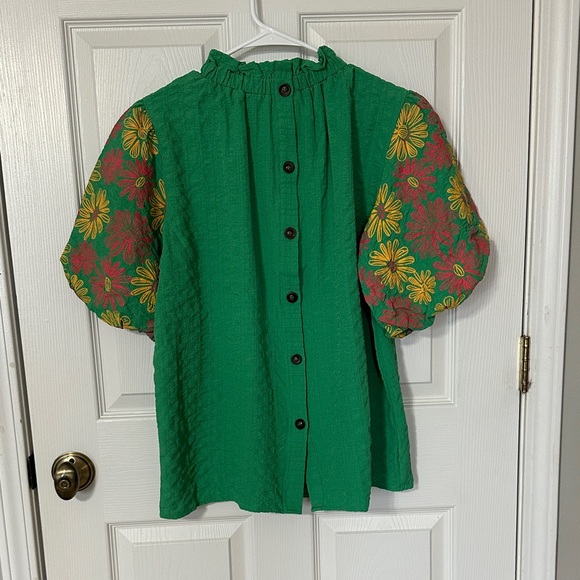 Green Blouse with Floral Sleeves - Picture 5 of 5